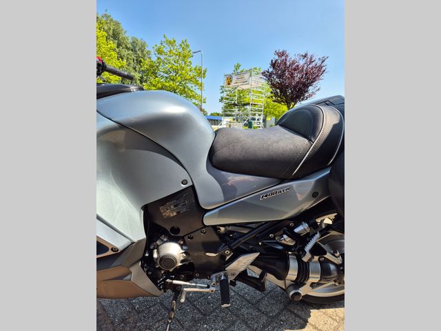 kawasaki - gtr-1400