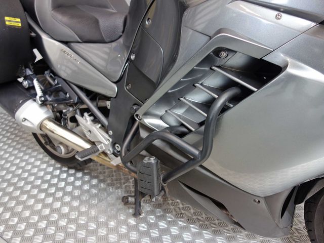kawasaki - gtr-1400