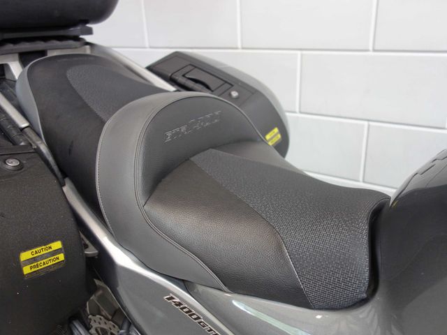 kawasaki - gtr-1400
