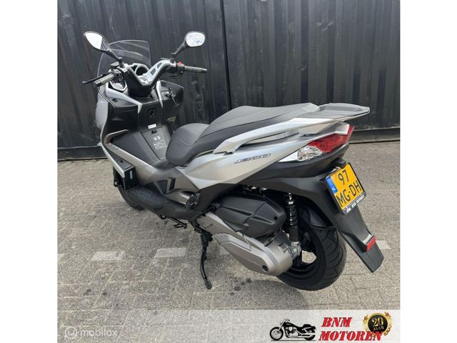 kawasaki - j-300