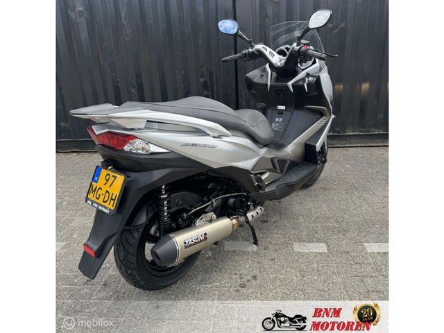 kawasaki - j-300