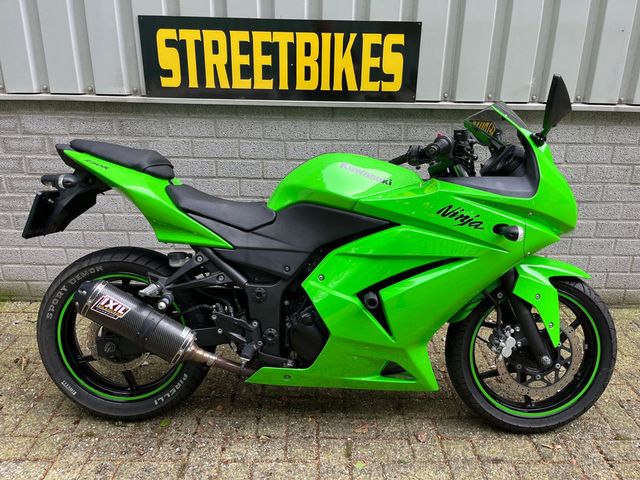 kawasaki - ninja-250-r