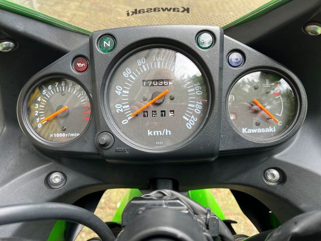 kawasaki - ninja-250-r