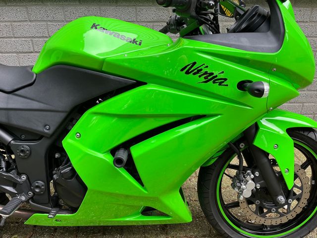 kawasaki - ninja-250-r