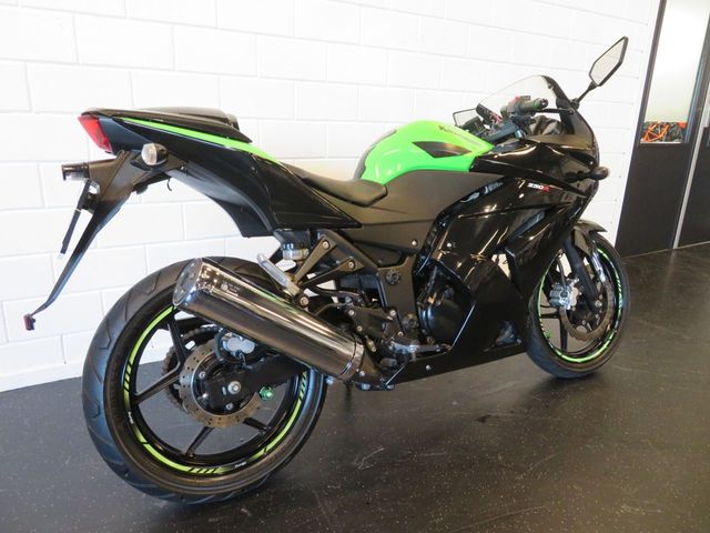 kawasaki - ninja-250-r