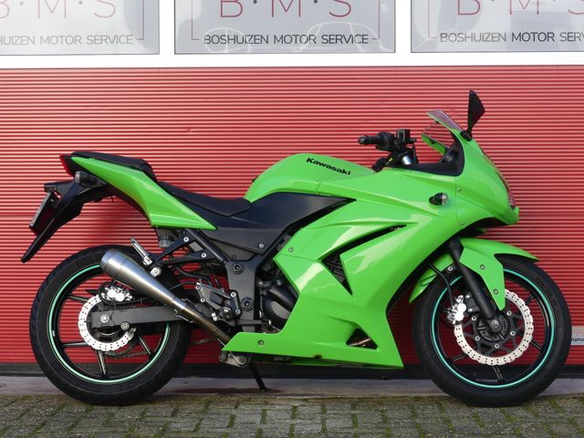 kawasaki - ninja-250-r