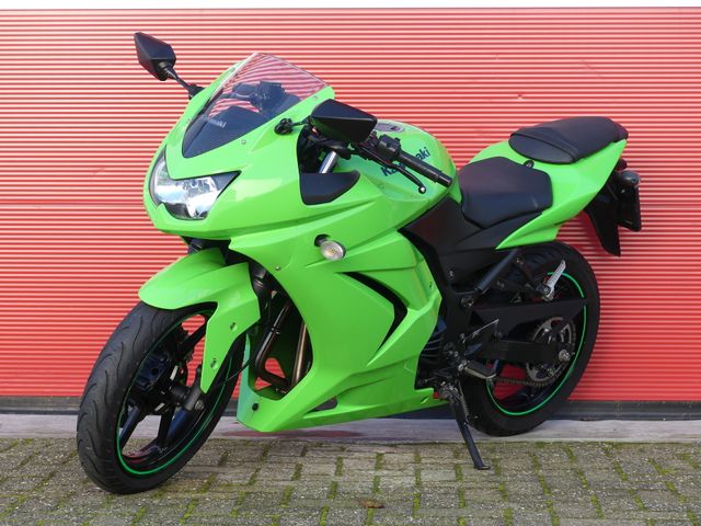 kawasaki - ninja-250-r