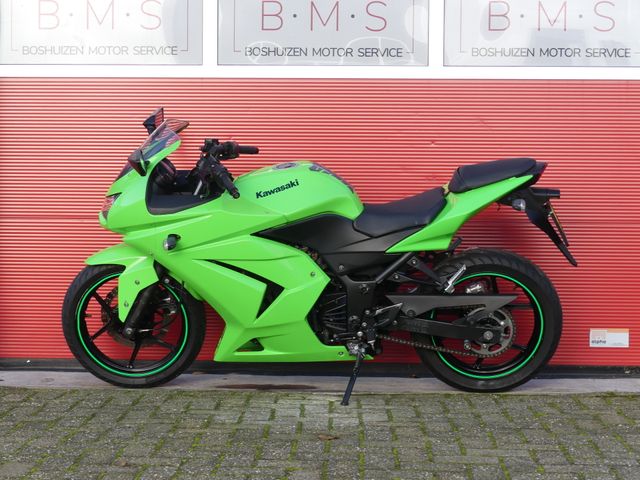 kawasaki - ninja-250-r