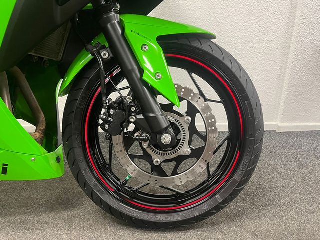 kawasaki - ninja-300