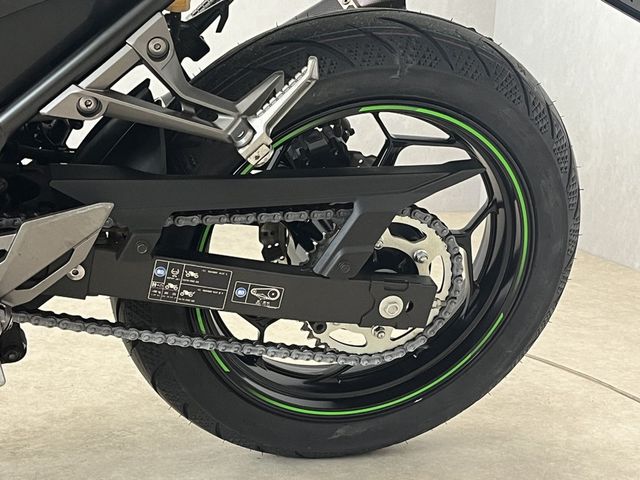 kawasaki - ninja-300