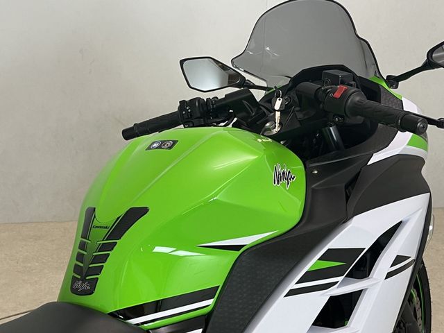 kawasaki - ninja-300