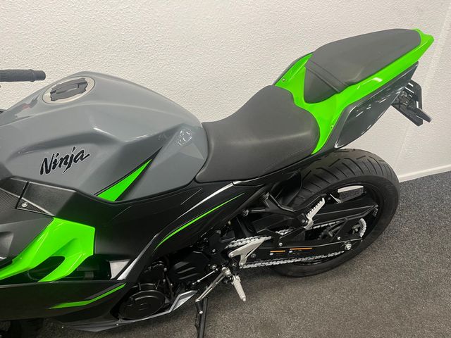 kawasaki - ninja-400