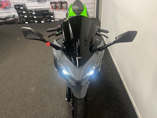 kawasaki - ninja-400