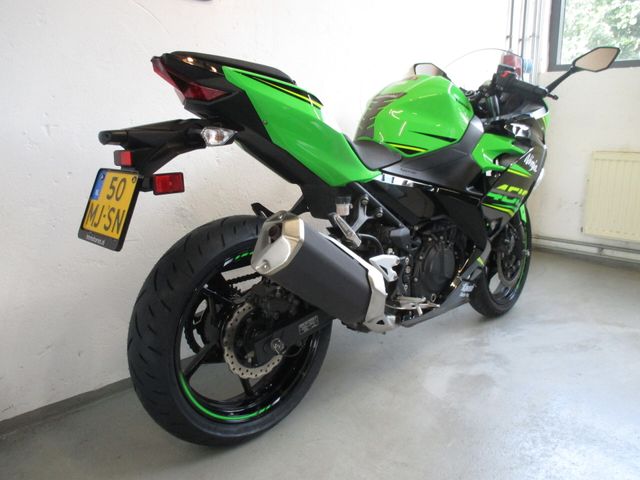 kawasaki - ninja-400