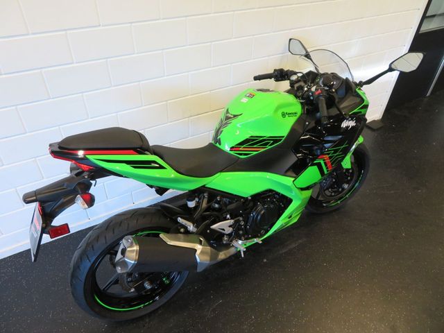 kawasaki - ninja-400