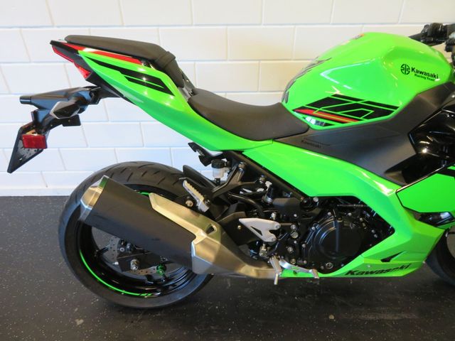 kawasaki - ninja-400