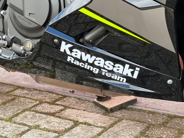 kawasaki - ninja-400