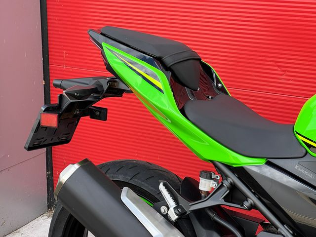 kawasaki - ninja-400