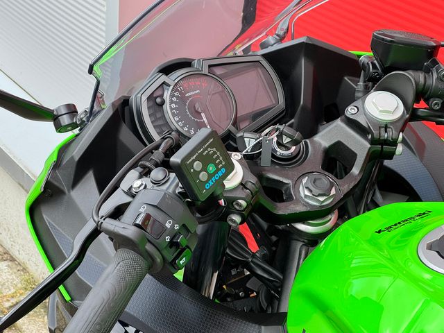 kawasaki - ninja-400