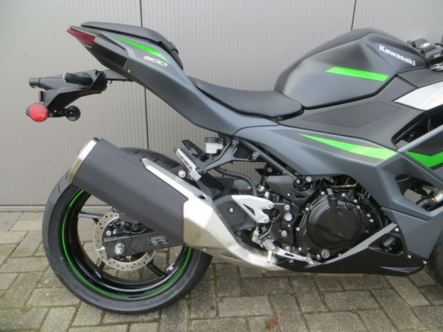 kawasaki - ninja-500-se