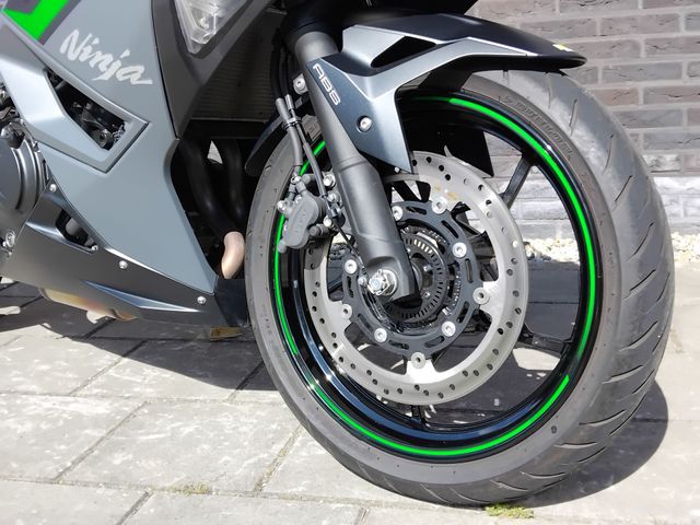 kawasaki - ninja-500-se