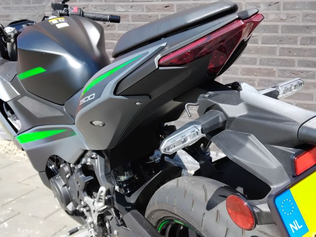 kawasaki - ninja-500-se