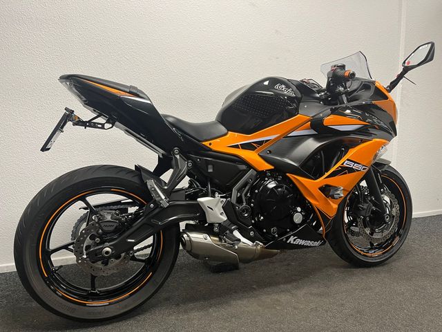 kawasaki - ninja-650