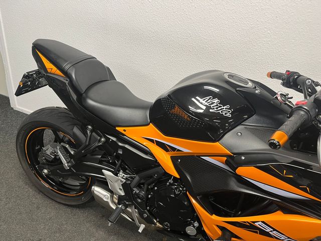 kawasaki - ninja-650