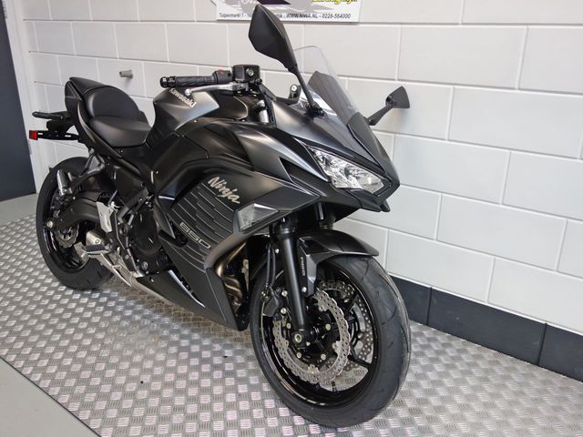 kawasaki - ninja-650