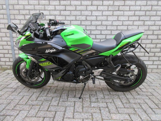 kawasaki - ninja-650