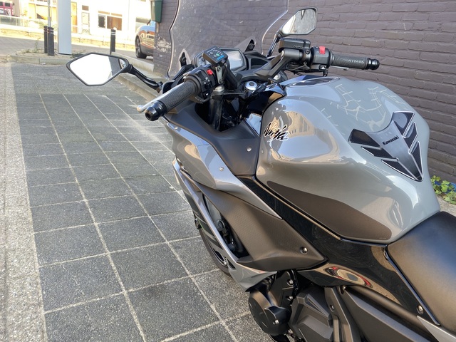 kawasaki - ninja-650