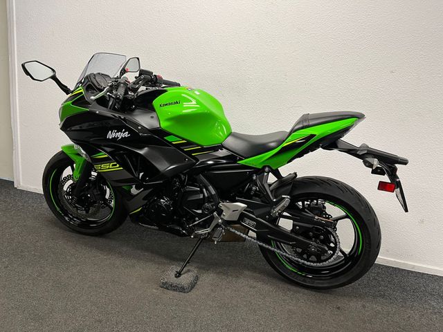 kawasaki - ninja-650