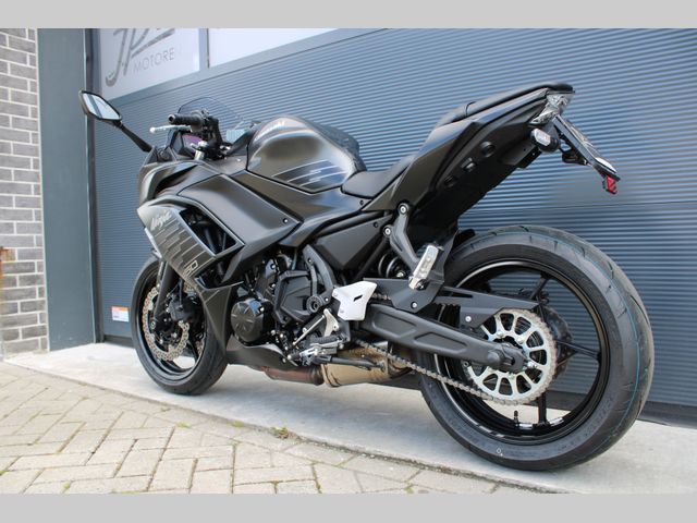 kawasaki - ninja-650