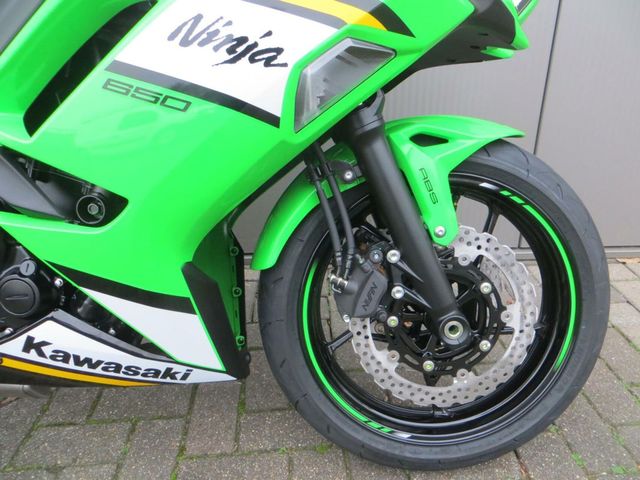 kawasaki - ninja-650-krt-edition