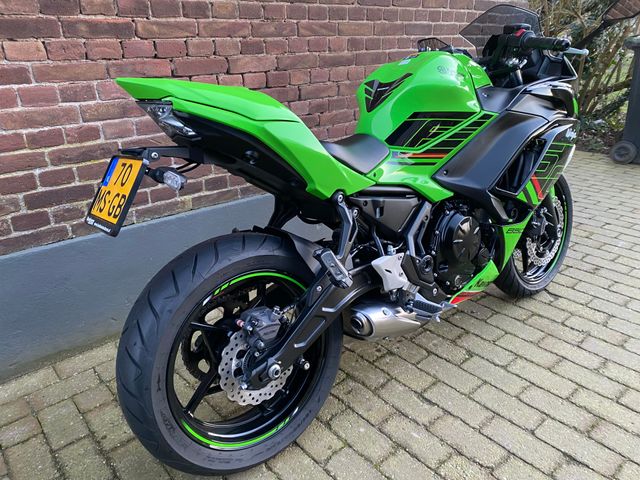 kawasaki - ninja-650-krt-edition