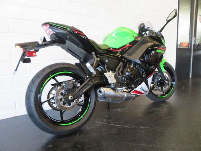 kawasaki - ninja-650-krt-edition