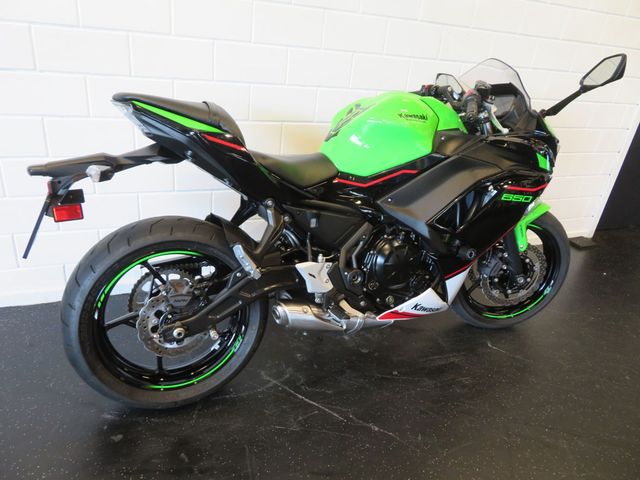 kawasaki - ninja-650-krt-edition