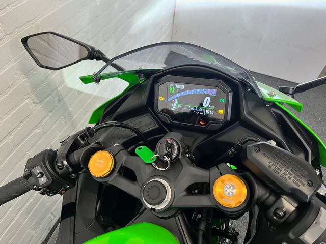 kawasaki - ninja-zx-4rr