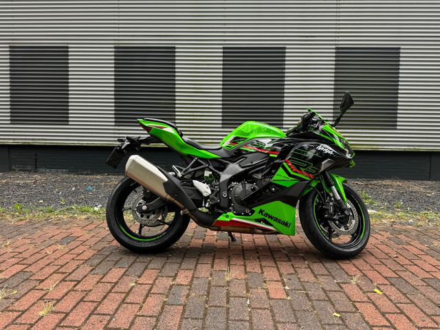 kawasaki - ninja-zx-4rr