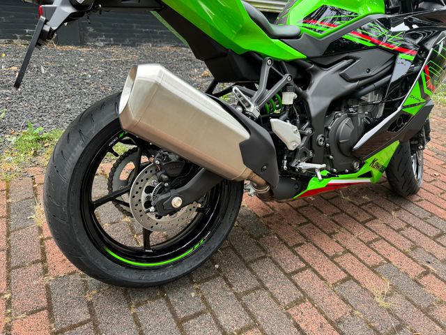 kawasaki - ninja-zx-4rr