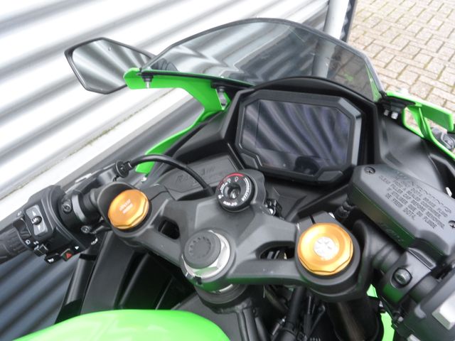 kawasaki - ninja-zx-4rr