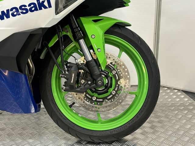 kawasaki - ninja-zx-4rr