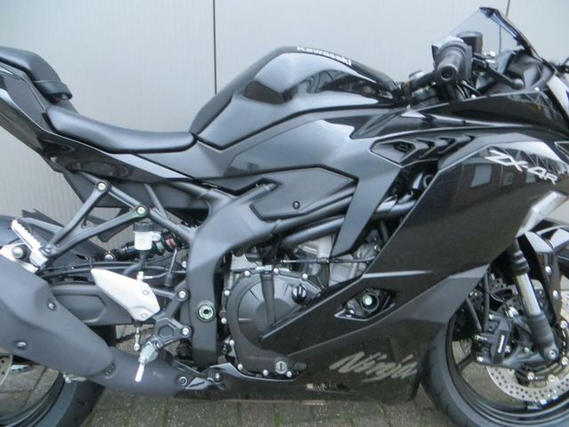 kawasaki - ninja-zx-4rr