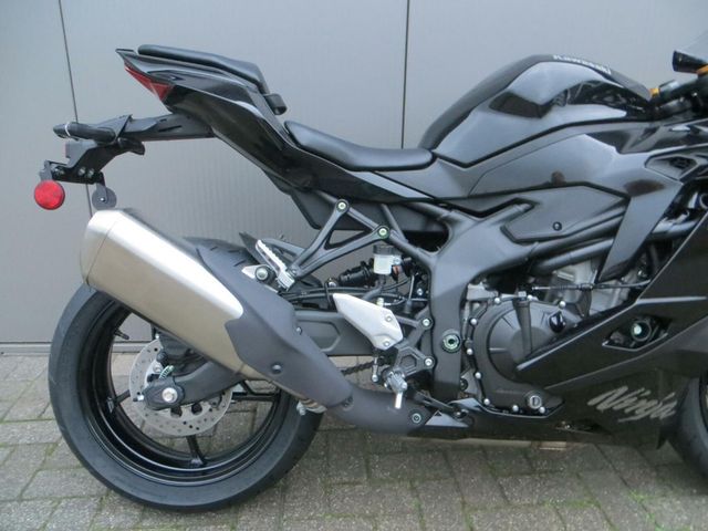 kawasaki - ninja-zx-4rr