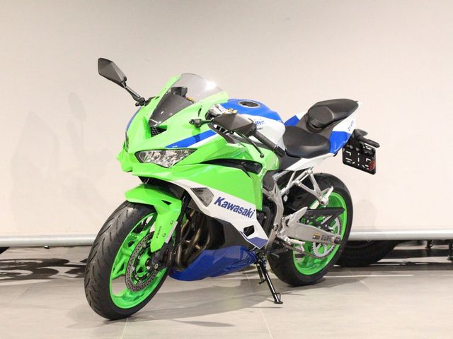 kawasaki - ninja-zx-4rr-40th-anniversary-edition