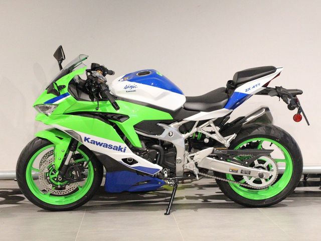 kawasaki - ninja-zx-4rr-40th-anniversary-edition