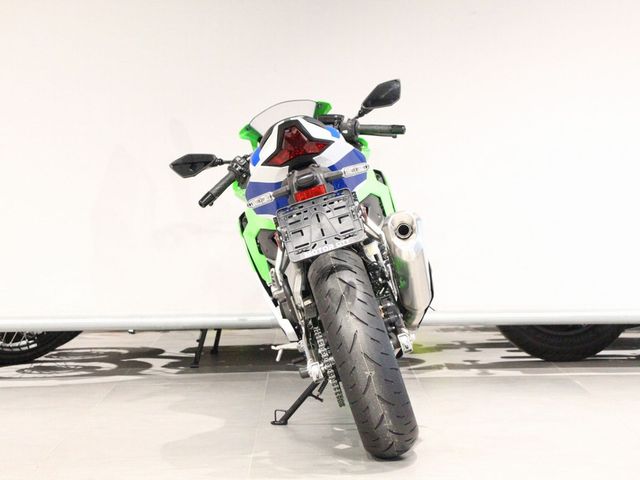 kawasaki - ninja-zx-4rr-40th-anniversary-edition