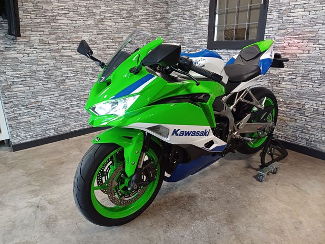 kawasaki - ninja-zx-4rr-40th-anniversary-edition