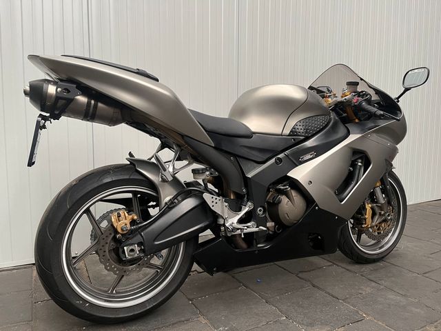 kawasaki - ninja-zx-6r