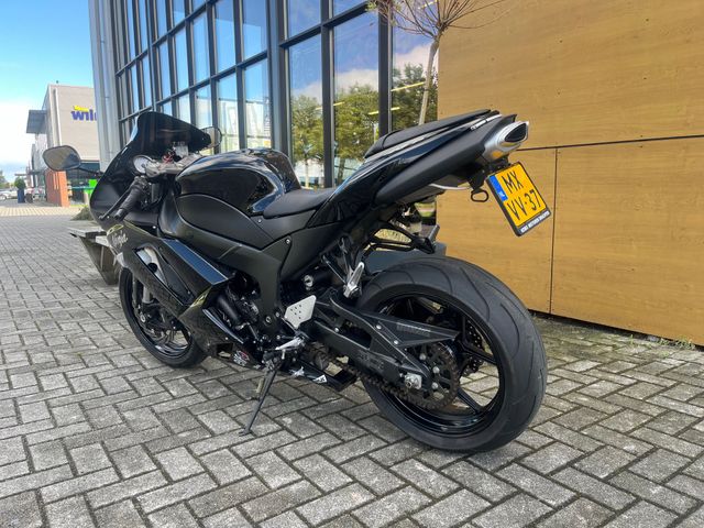 kawasaki - ninja-zx-6r